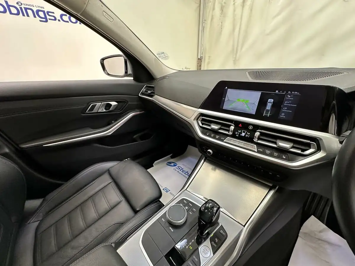 2020-bmw-3-series-big-18