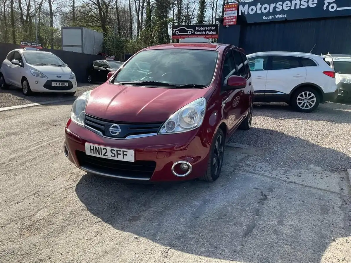 2012-nissan-note-15td-n-tec-big-41