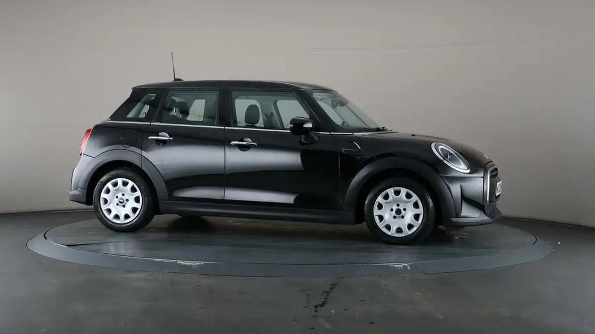2022-mini-cooper-15-one-classic-5d-big-49