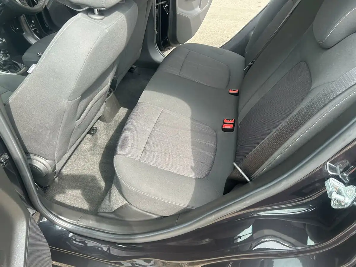 2013-chevrolet-aveo-14-ltz-99bhp-big-11
