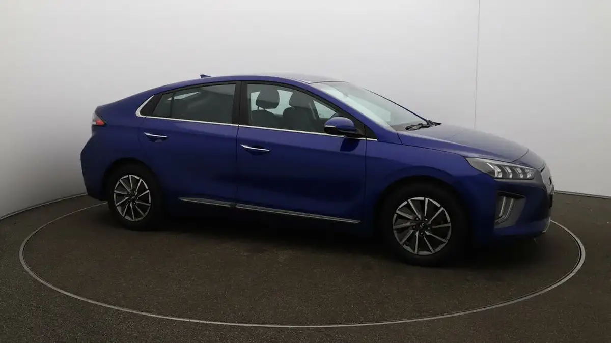 2022-hyundai-ioniq-e-premium-electric-big-38