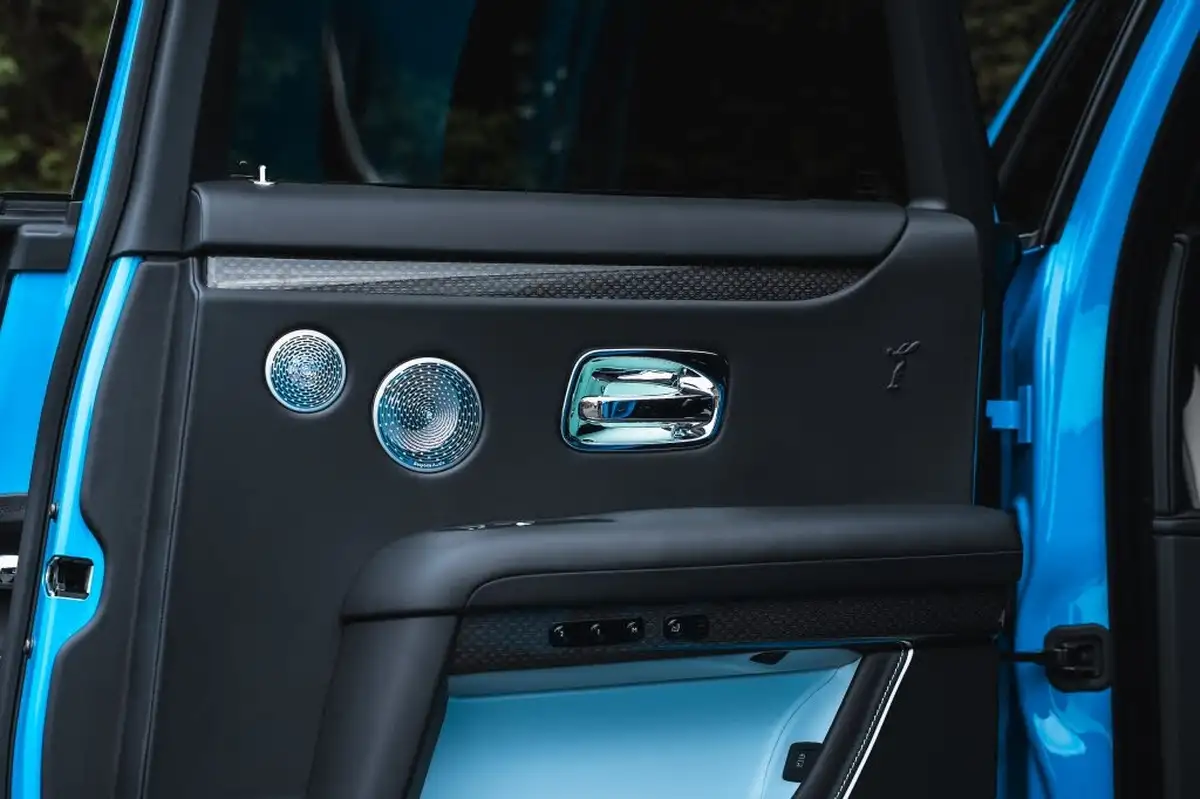 2024-rolls-royce-ghost-675-black-badge-big-23