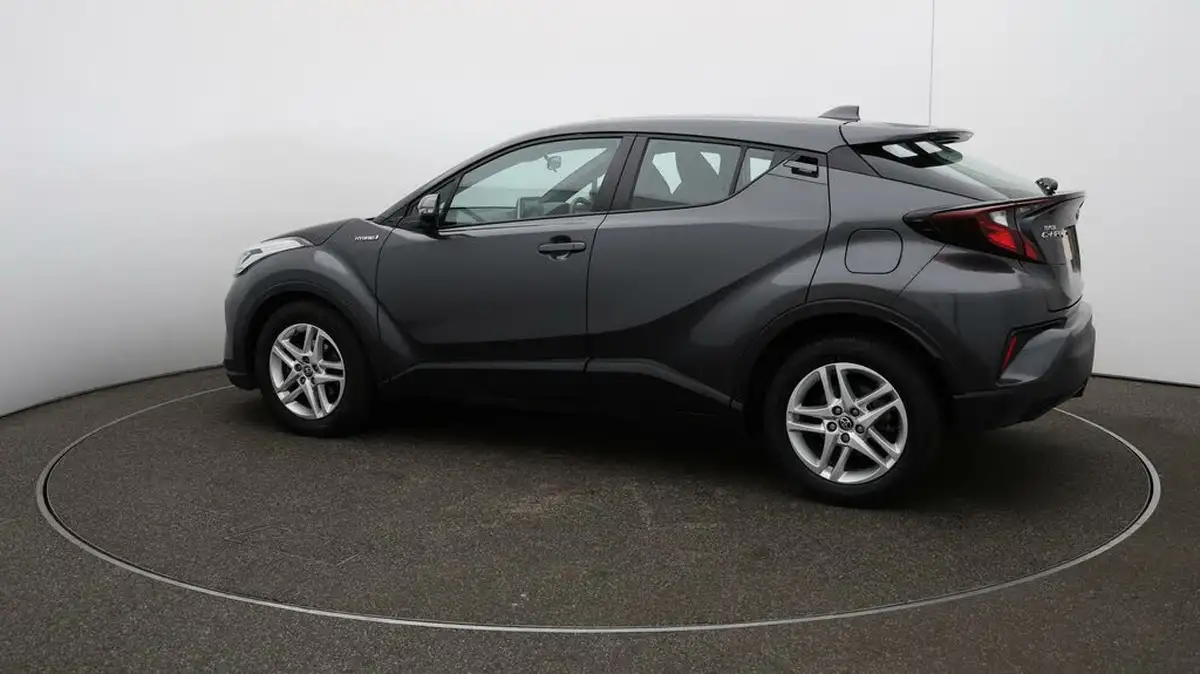 2021-toyota-c-hr-18-vvt-i-icon-big-39
