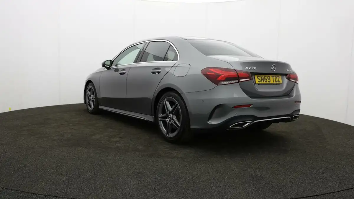 2019-mercedes-benz-a-class-20-a220-amg-line-saloon-4d-4matic-big-71