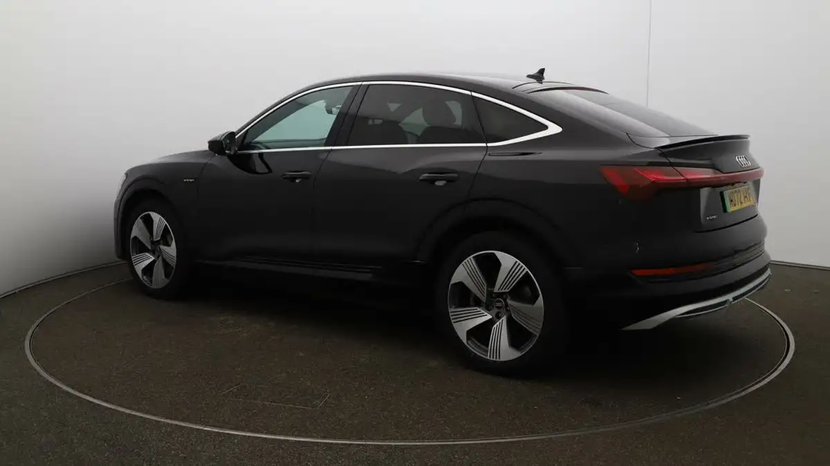 2023-audi-e-tron-55e-s-line-sportback-big-28