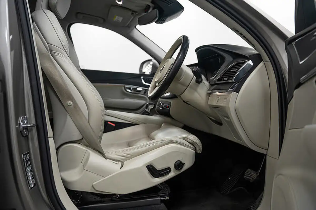 2019-volvo-xc90-20-t5-inscription-awd-big-27