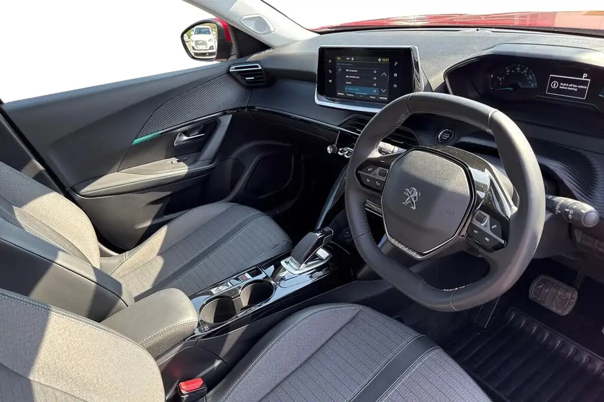 2021-peugeot-2008-suv-e-allure-big-13