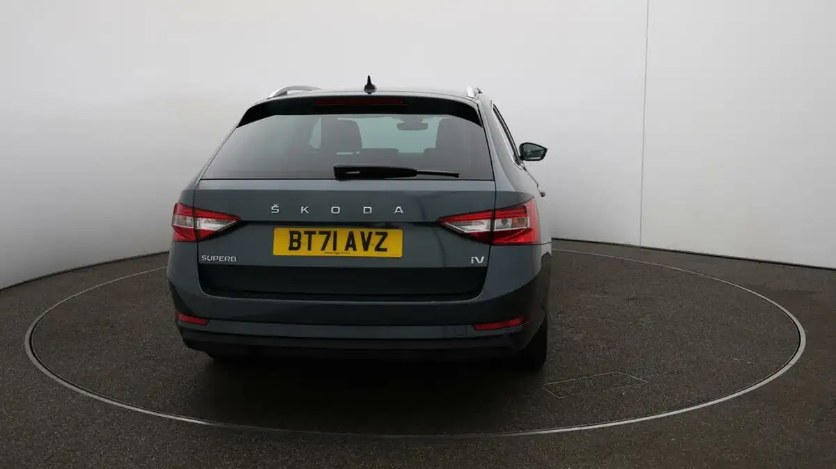 2021-skoda-superb-14-tsi-se-technology-156ps-estate-big-5