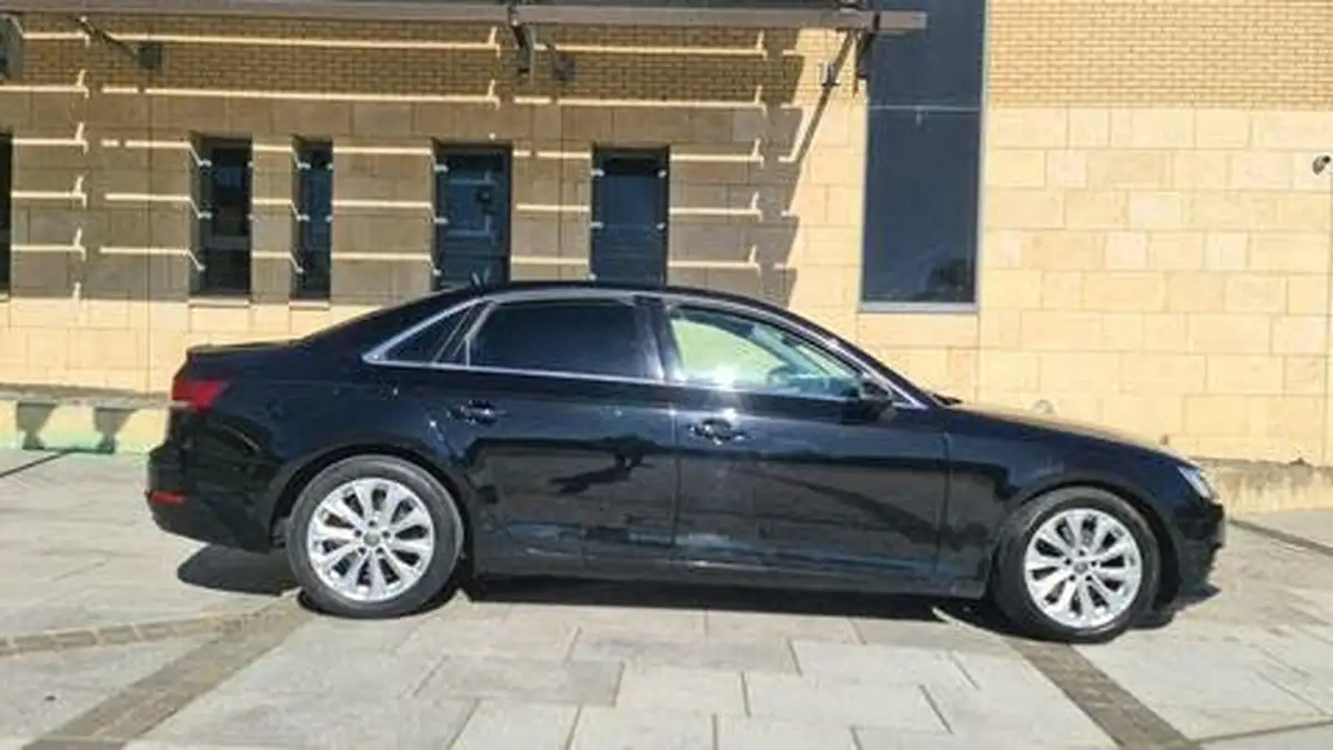 2016-audi-a4-20tdi-ultra-se-150ps-ss-s-tronic-big-5