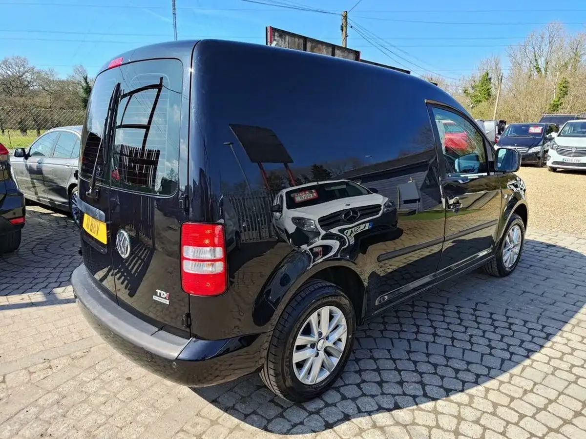 2013-volkswagen-caddy-16tdi-c20-highline-bmt-102ps-dsg-big-24