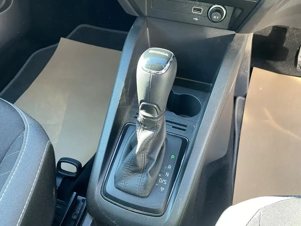 2019-skoda-fabia-10-tsi-se-109ps-estate-dsg-big-20