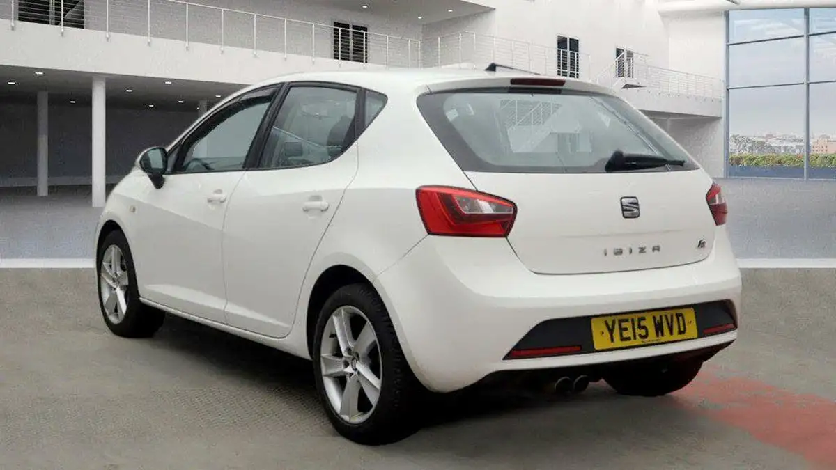 2015-seat-ibiza-14tsi-fr-hatchback-5d-big-2