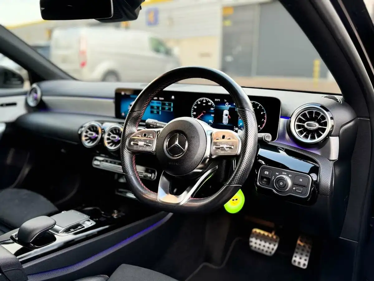 2020-mercedes-benz-a-class-13-a200-amg-line-premium-hatchback-5d-7g-dct-big-3