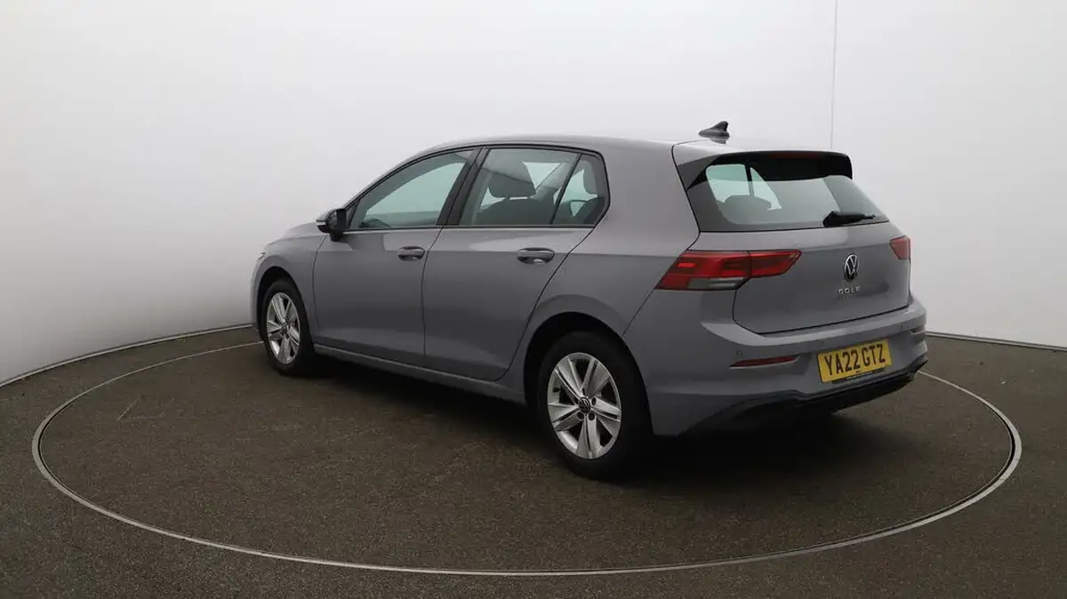 2022-volkswagen-golf-20tdi-life-hatchback-big-53
