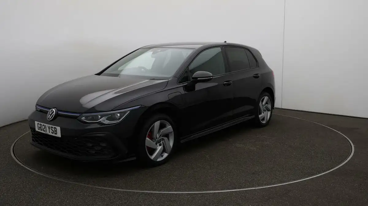 2021-volkswagen-golf-14-tsi-gte-big-3