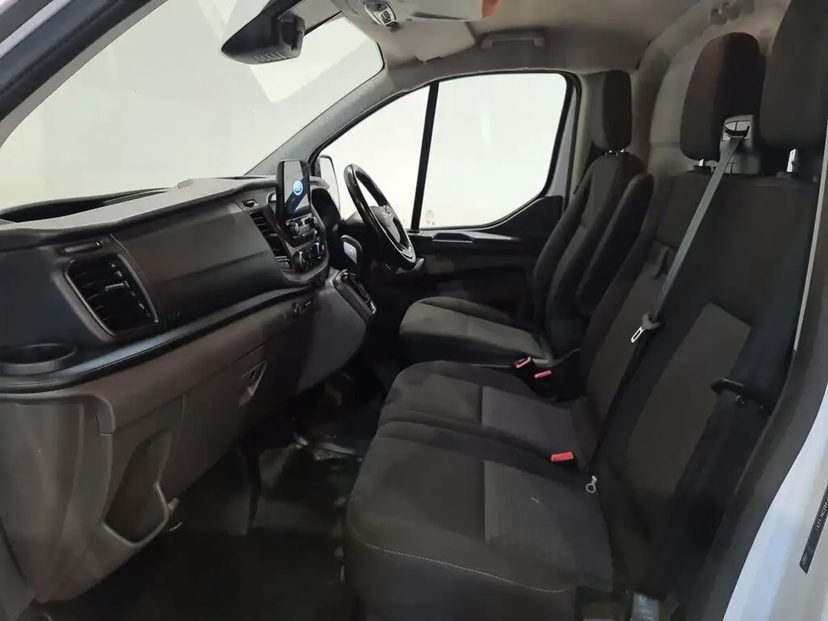2020-ford-transit-custom-10-ecoboost-340-l1h1-trend-phev-big-8