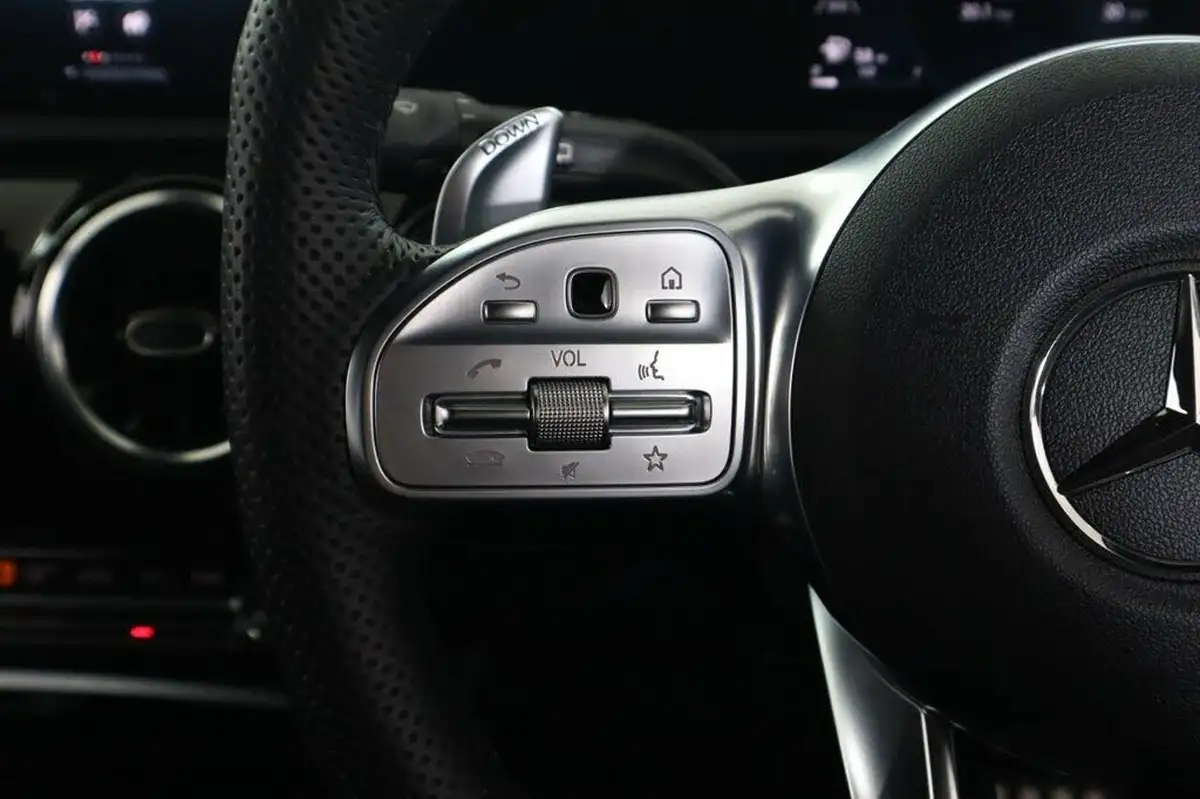 2021-mercedes-benz-a-class-20-a35-amg-executive-hatchback-5d-big-15
