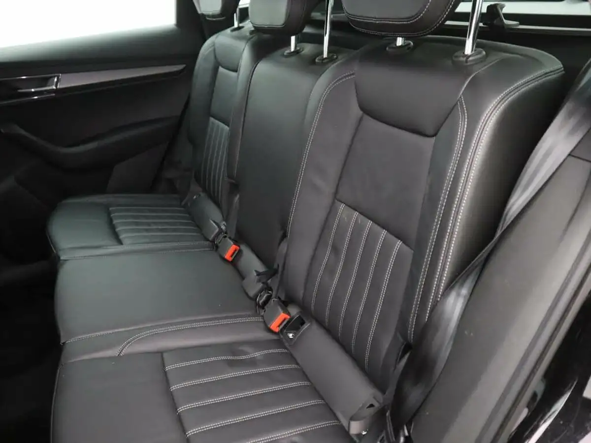 2018-skoda-karoq-20tdi-scr-se-l-dsg-big-10