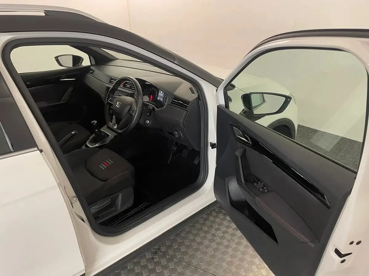 2018-seat-arona-10-tsi-fr-big-13