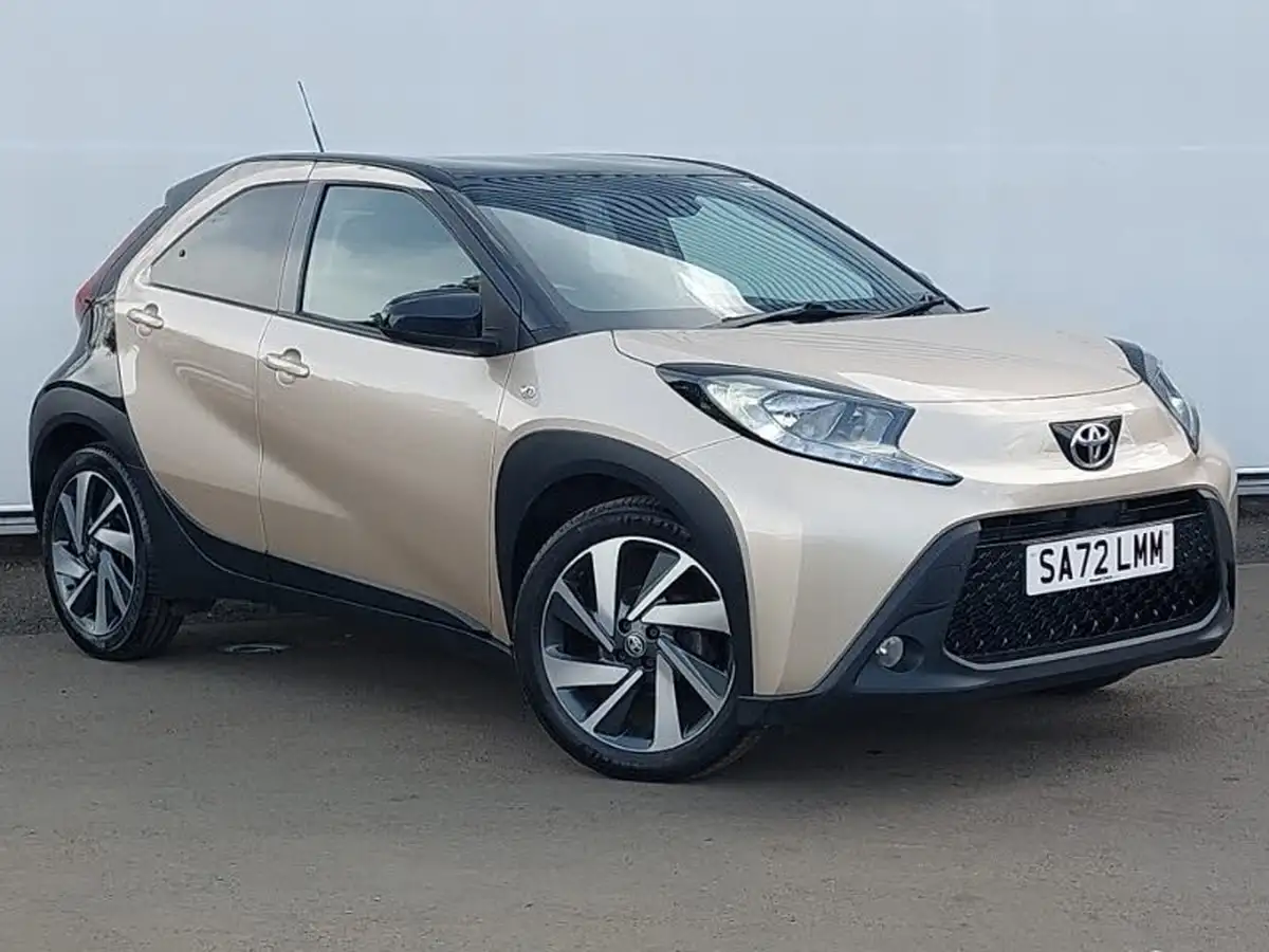 2023-toyota-aygo-x-10-vvt-i-edge-big-0