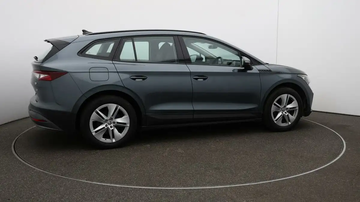 2022-skoda-enyaq-e-60-big-45