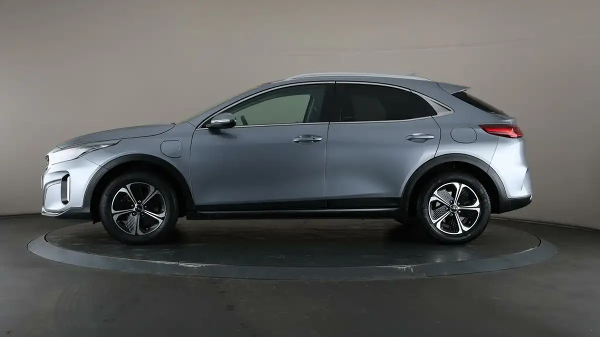 2023-kia-xceed-16-gdi-3-big-30