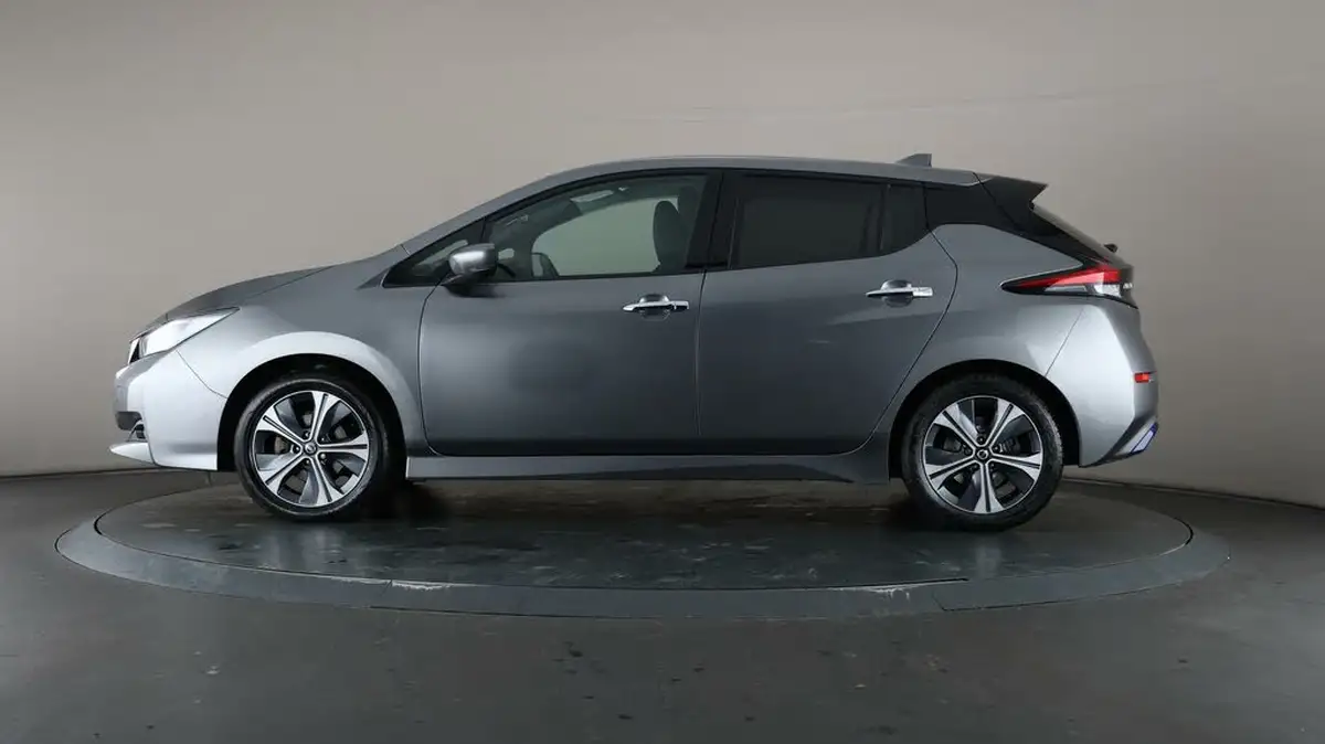 2021-nissan-leaf-e-n-connecta-big-4