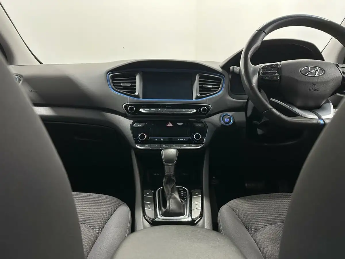 2018-hyundai-ioniq-16-gdi-premium-hybrid-big-17