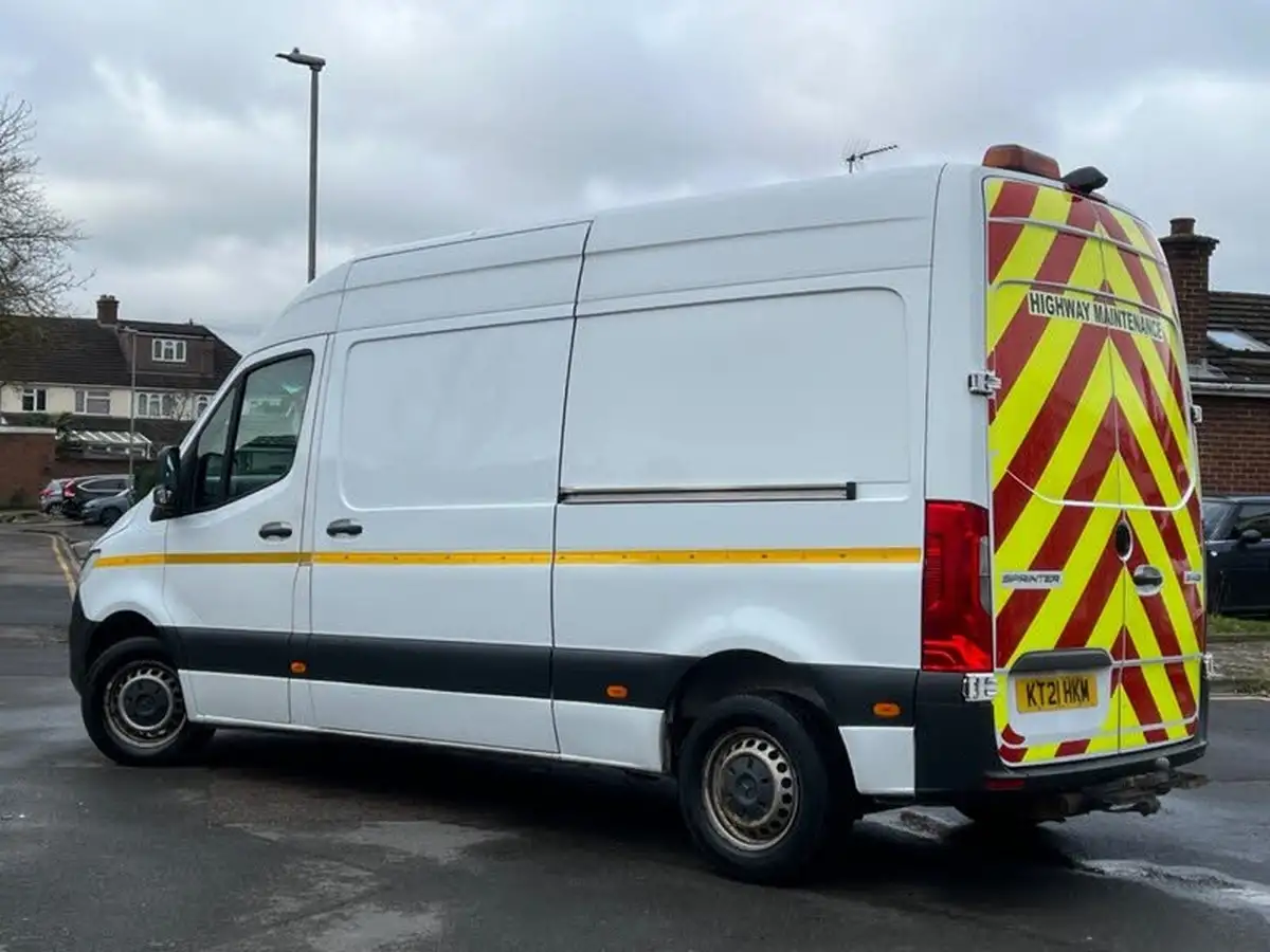 2021-mercedes-benz-sprinter-21cdi-314-l1h1-progressive-big-33