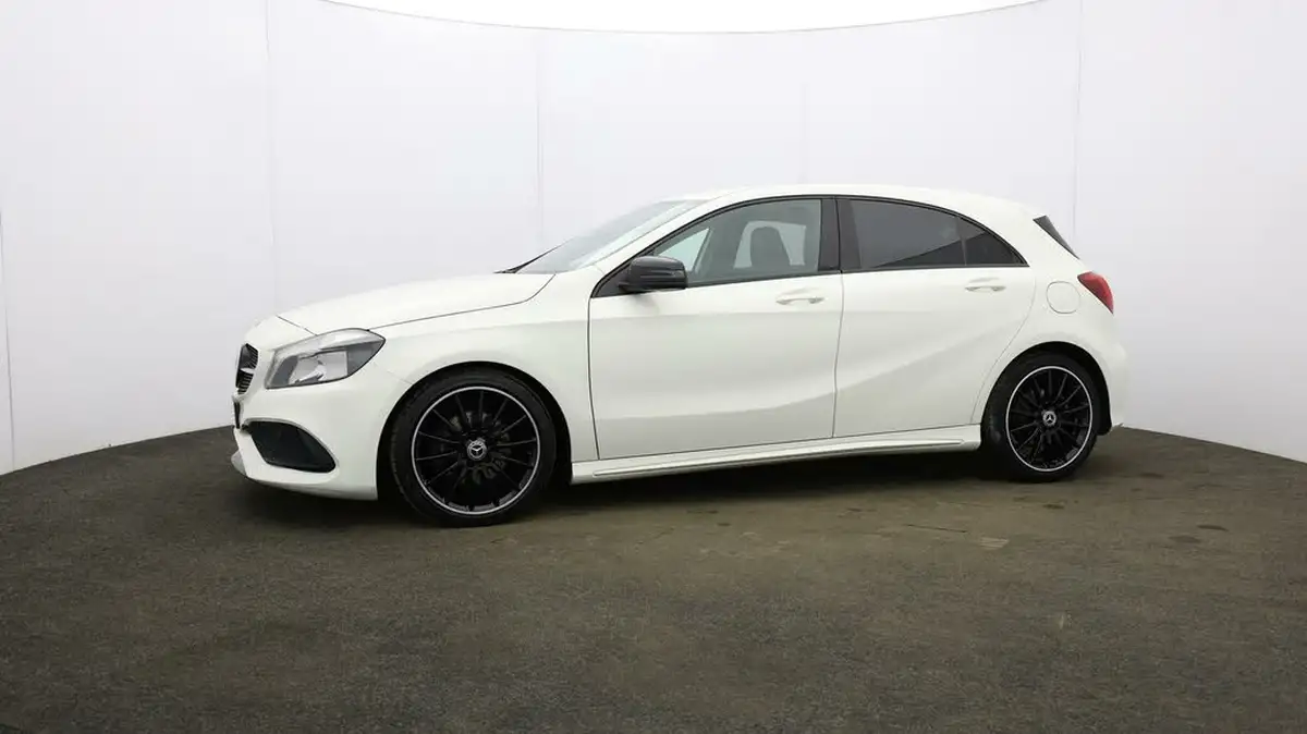 2017-mercedes-benz-a-class-16-a200-amg-line-ss-7g-dct-big-25