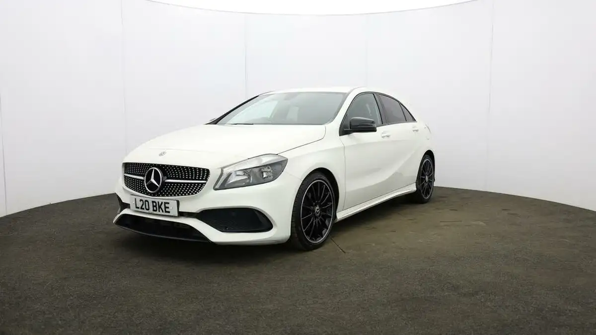 2017-mercedes-benz-a-class-16-a200-amg-line-ss-7g-dct-big-29