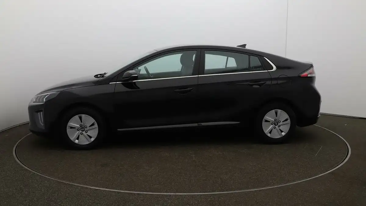 2021-hyundai-ioniq-16-gdi-premium-hybrid-big-4