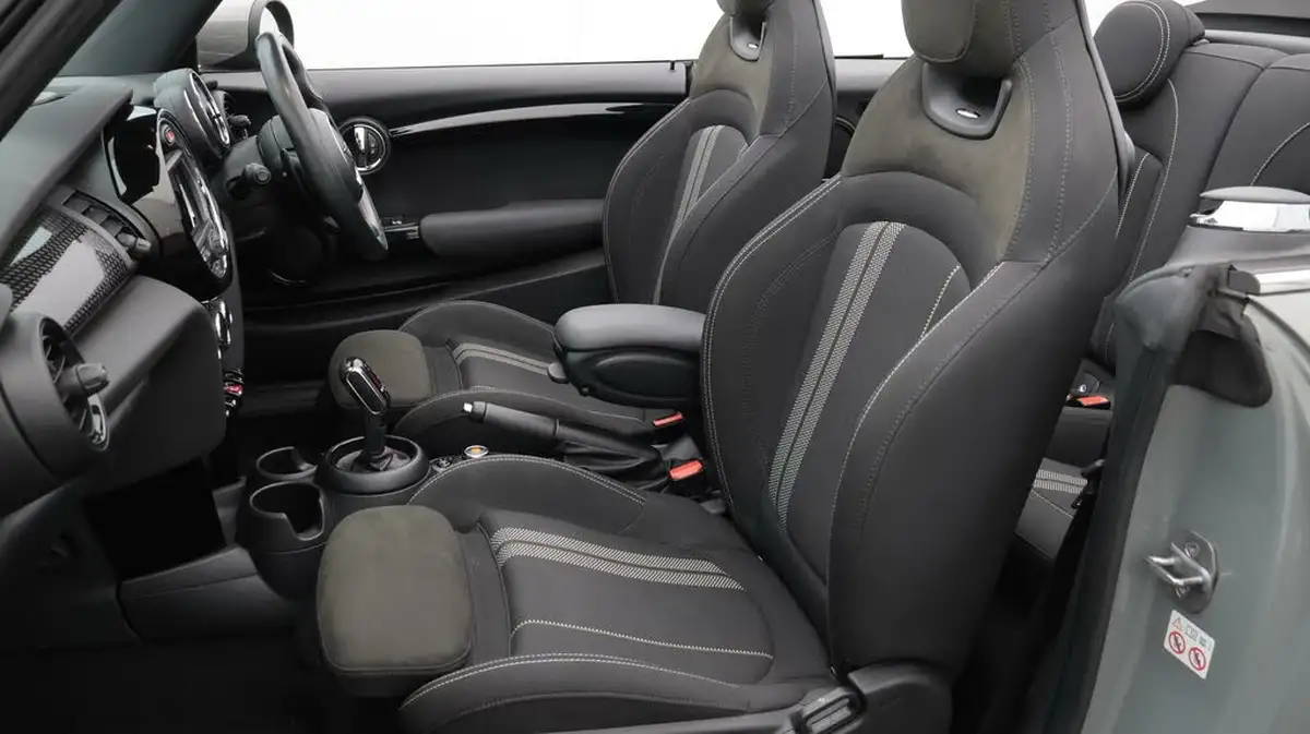 2019-mini-cooper-20-cooper-s-sport-189bhp-hatchback-3d-auto-big-14