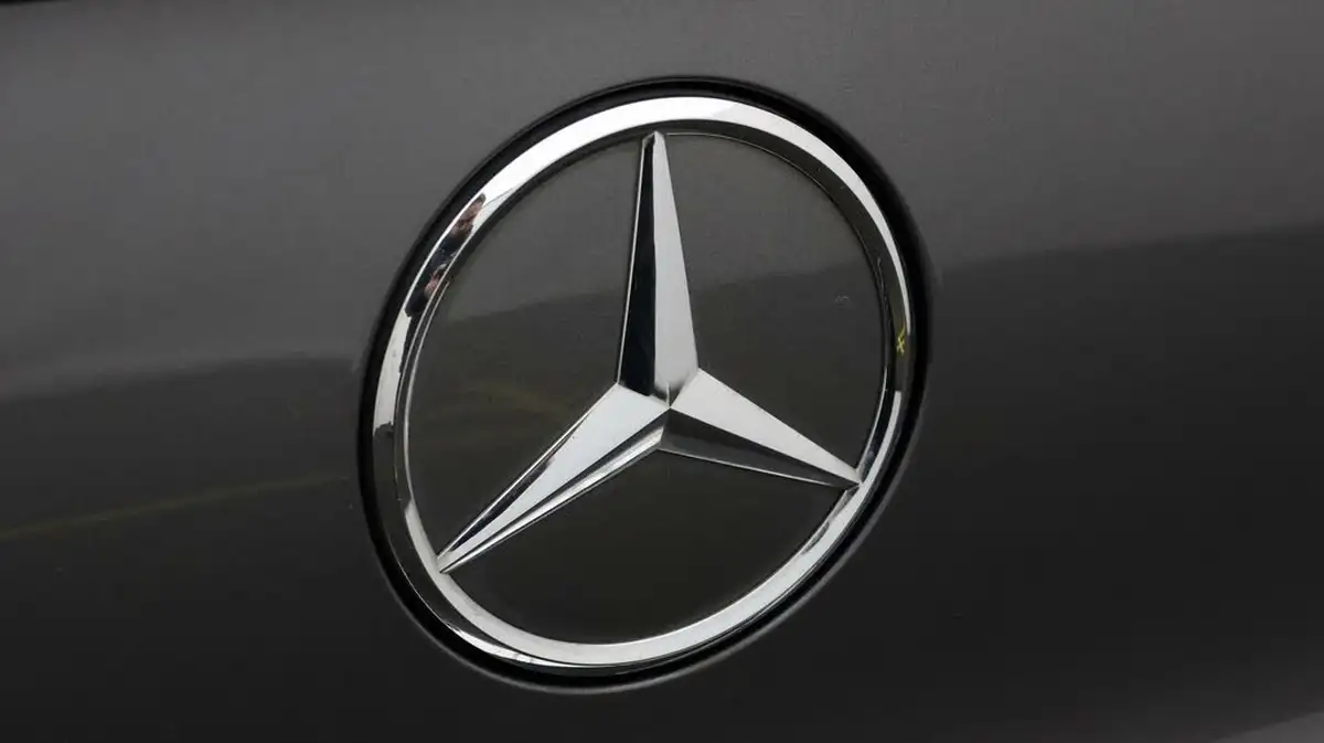 2022-mercedes-benz-eqa-e-eqa-350-amg-line-big-20