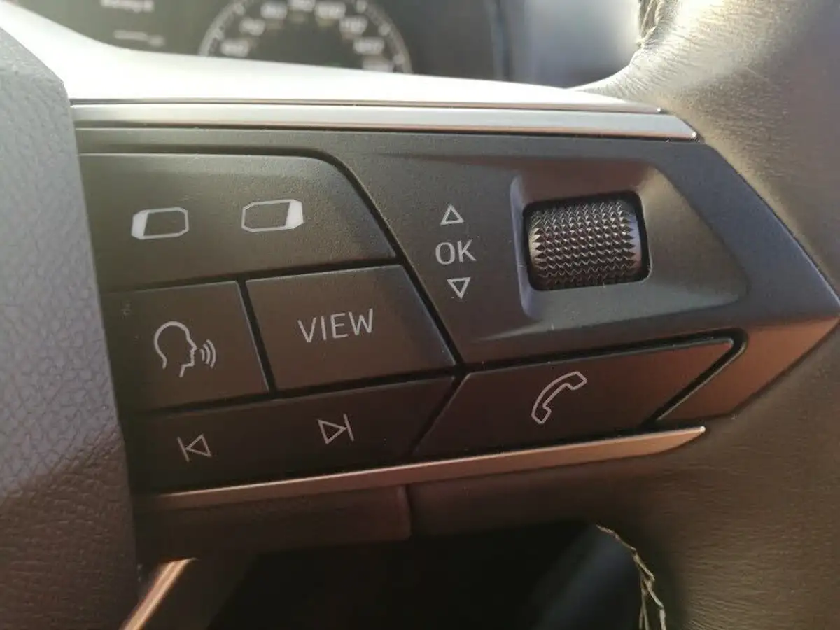 2021-seat-arona-10-tsi-xperience-dsg-big-12