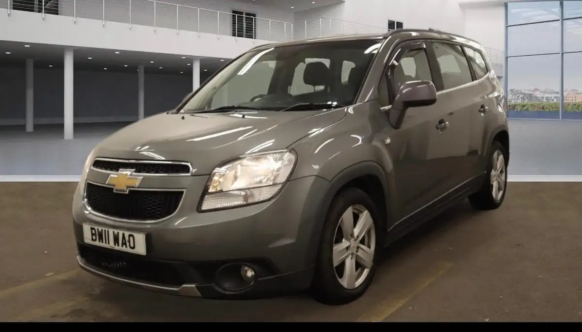2011-chevrolet-orlando-20td-ltz-big-0