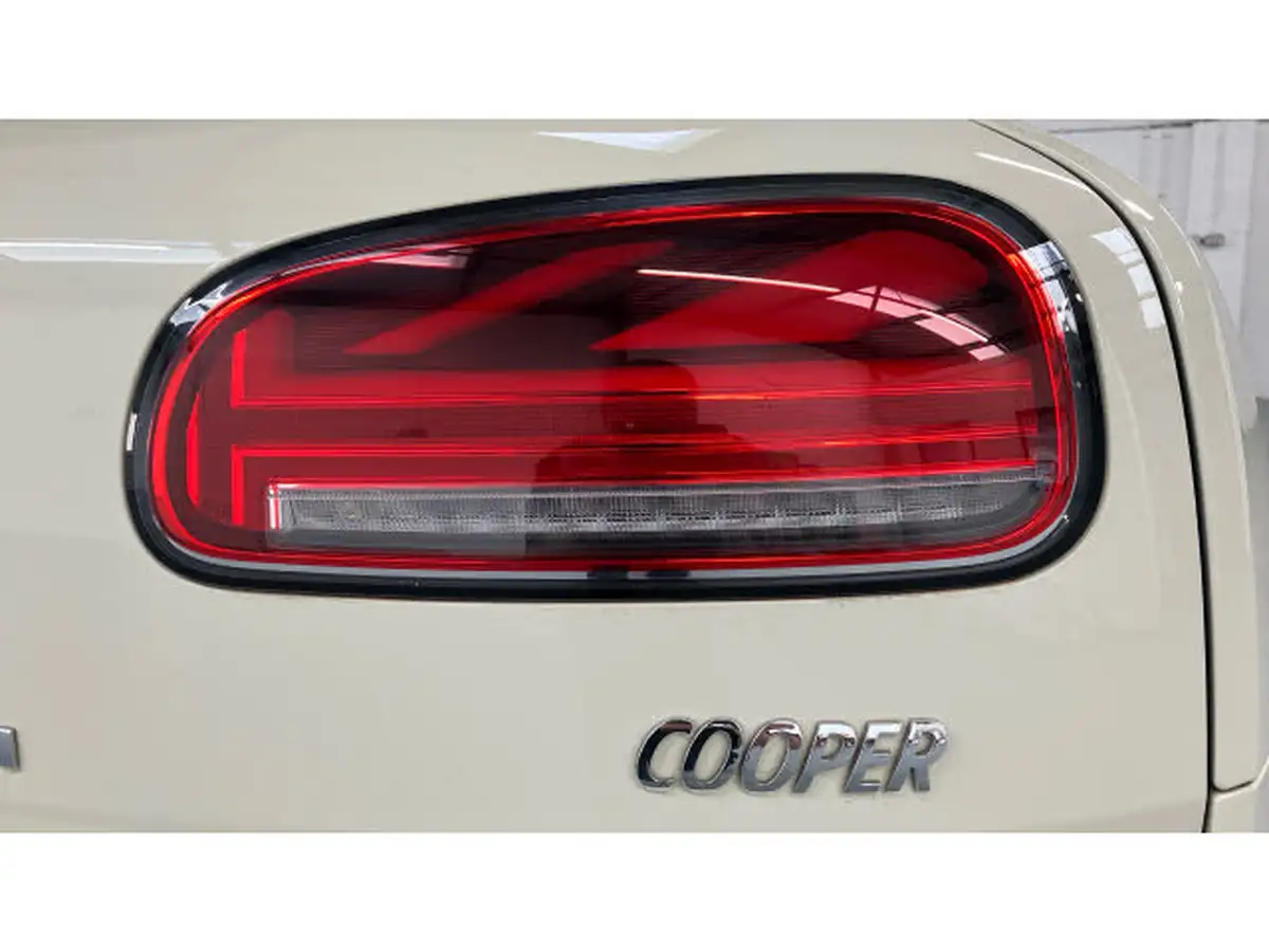 2020-mini-clubman-15-cooper-classic-big-24