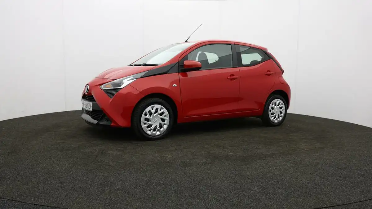 2018-toyota-aygo-10-vvt-i-x-play-71bhp-5d-big-56