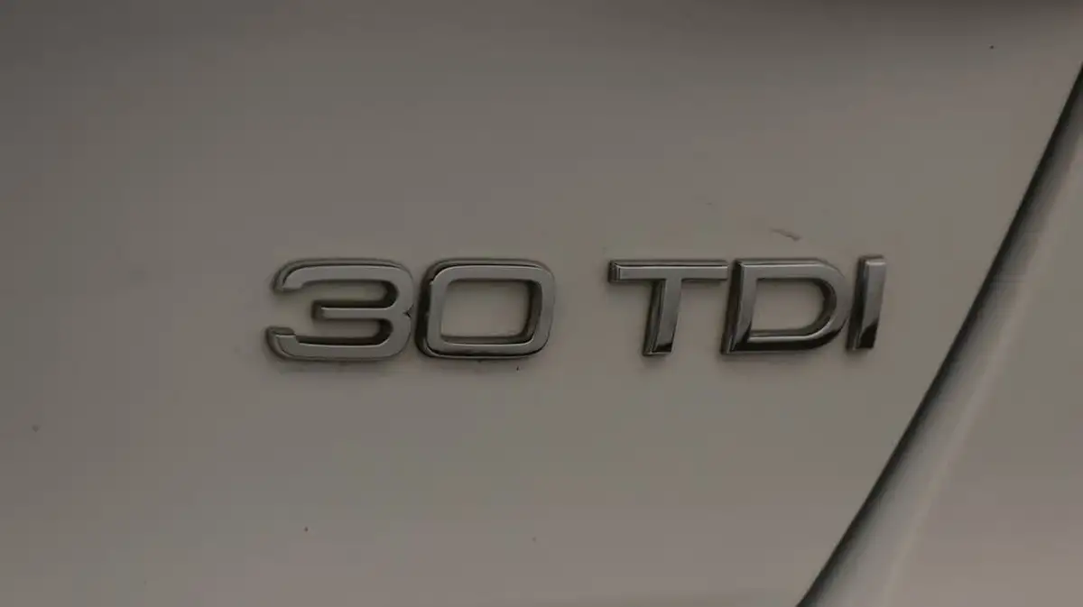 2019-audi-a4-avant-20-30-tdi-sport-big-28