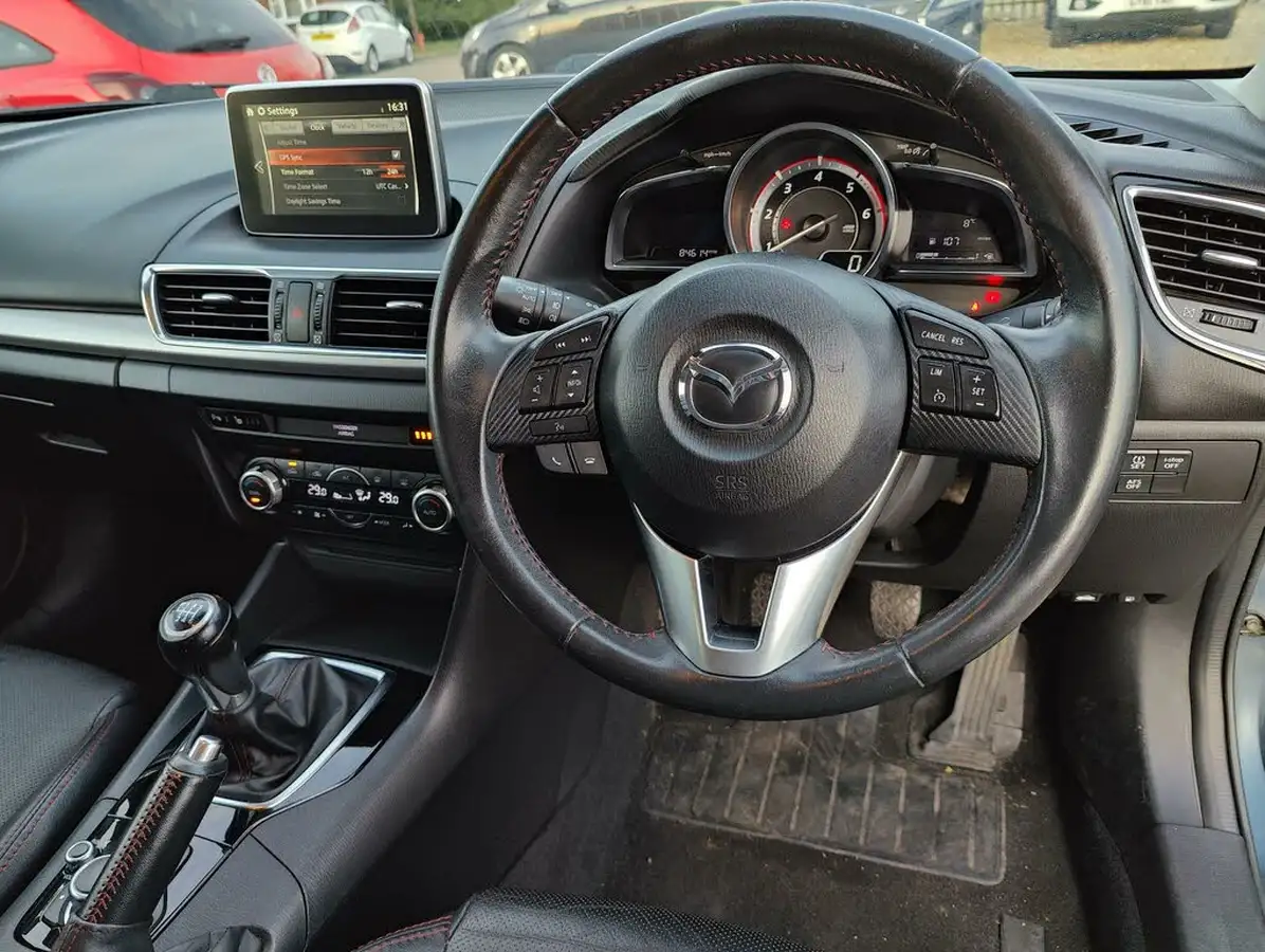 2014-mazda-mazda3-22td-sport-nav-hatchback-5d-big-30