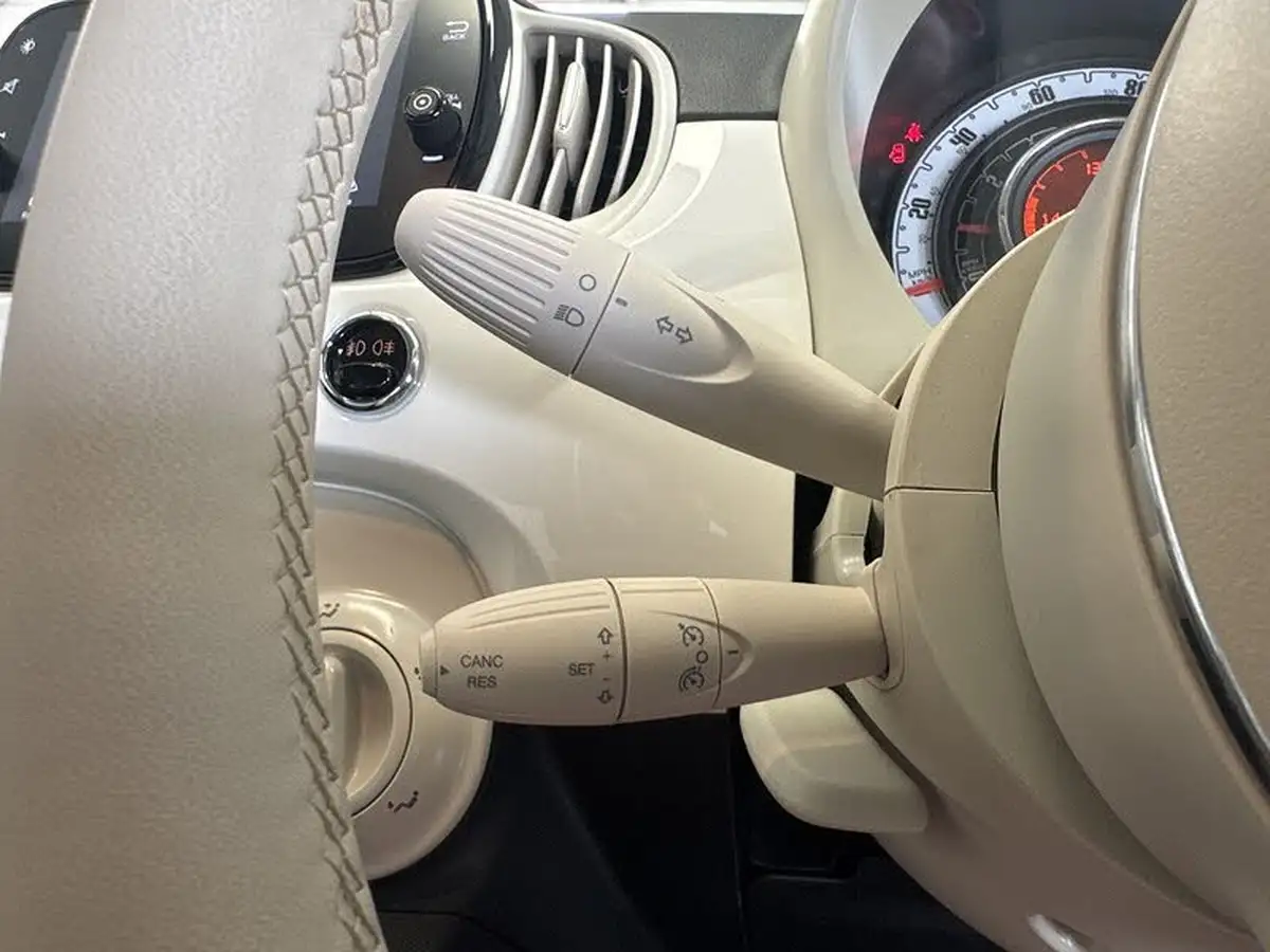 2020-fiat-500-09-twinair-lounge-big-17