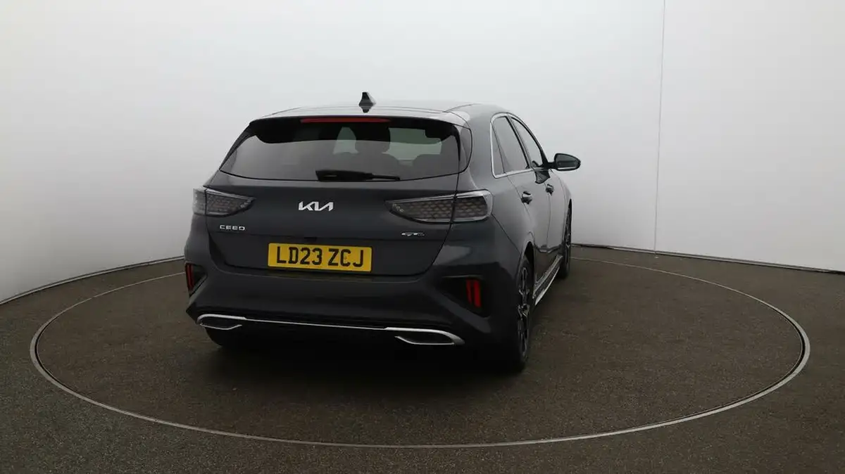 2022-kia-ceed-15-t-gdi-gt-line-big-48