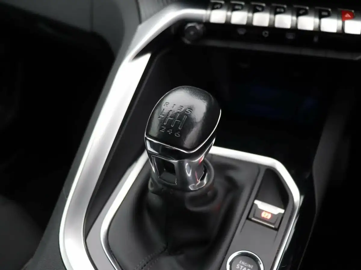 2022-peugeot-3008-suv-15-bluehdi-active-premium-big-17