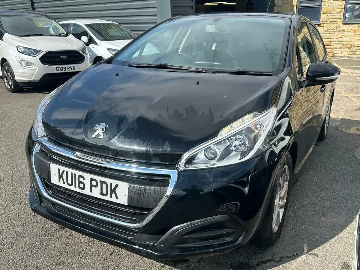 2016-peugeot-208-16bluehdi-active-5d-big-3