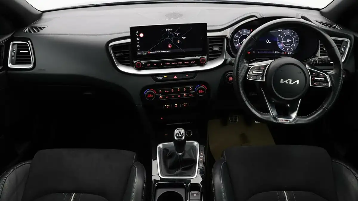 2023-kia-xceed-15-t-gdi-gt-line-s-158bhp-big-12
