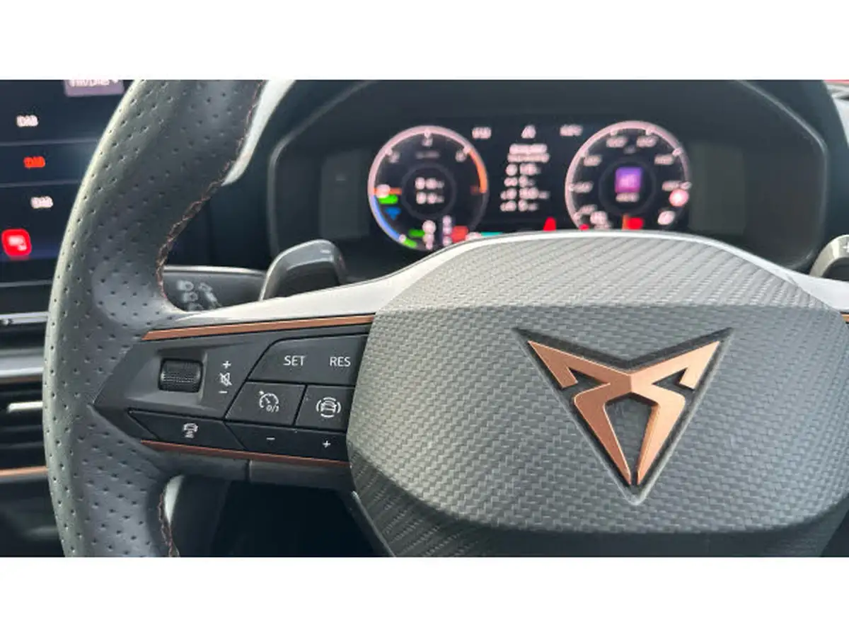 2024-cupra-formentor-14-e-hybrid-v2-big-16