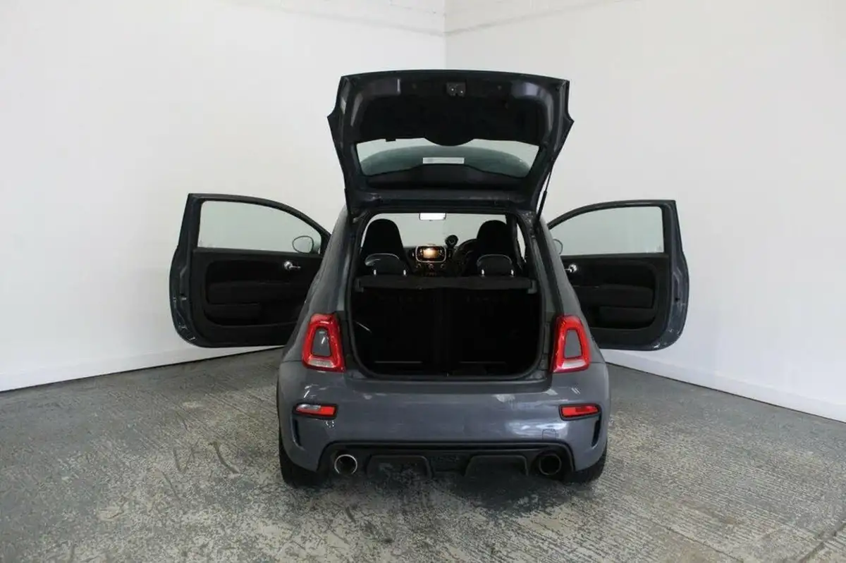 2016-abarth-595-14-tjet-big-13