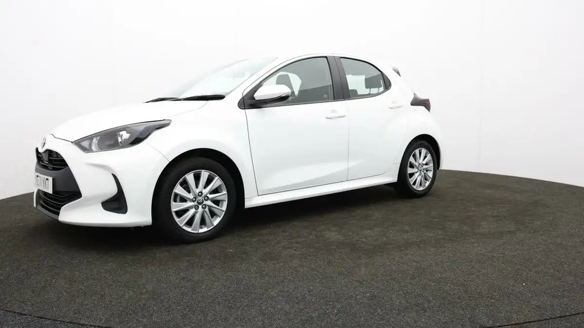 2022-toyota-yaris-15-vvt-i-icon-big-54
