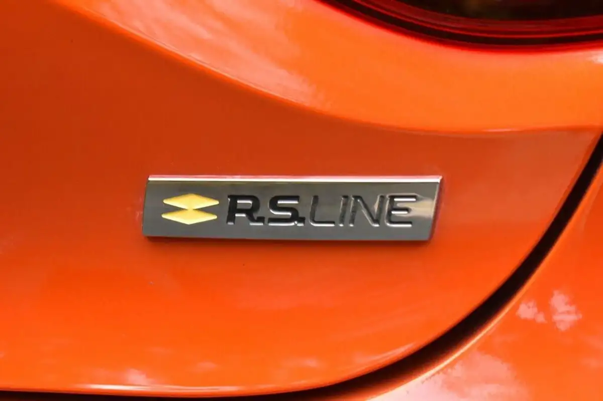 2022-renault-clio-10-tce-rs-line-rs-line-big-24