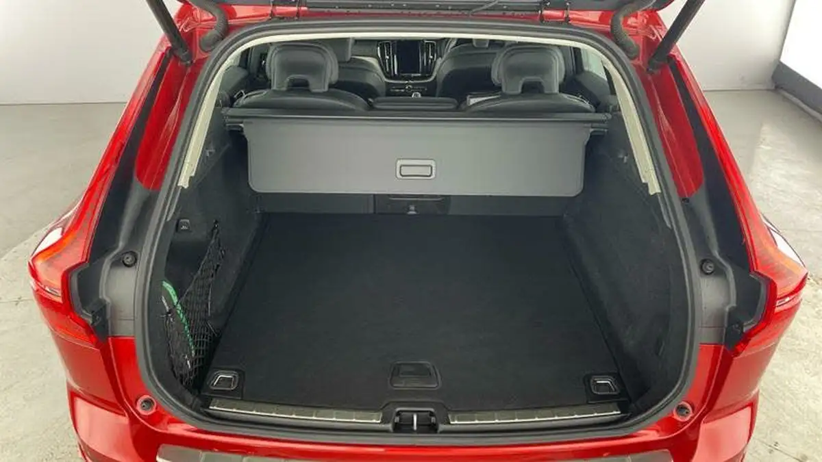 2021-volvo-xc60-20td-b4-inscription-awd-big-28